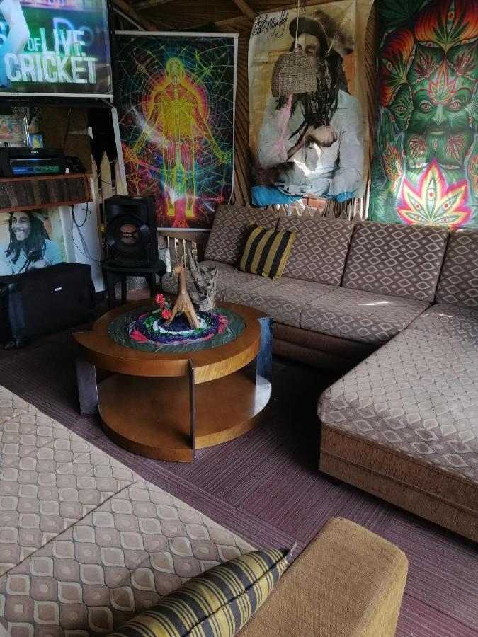 Tiki Bar Hostel Ella Extérieur photo